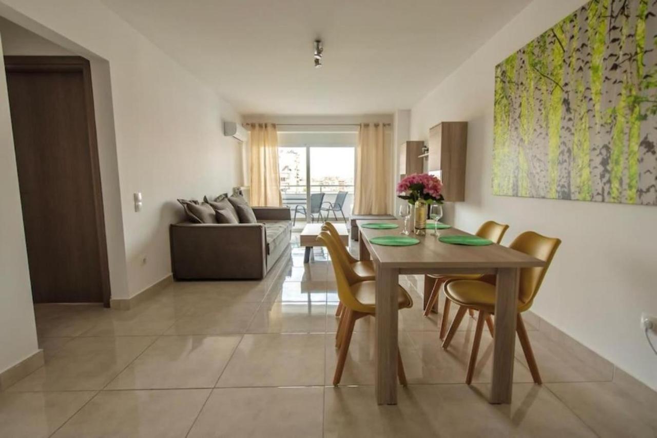 Cozy 2-bedroom In Piraeus